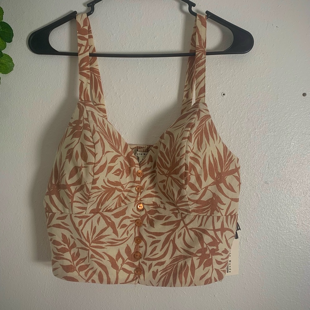NEW Woman’s Crop Top (Size Large) Haute Monde